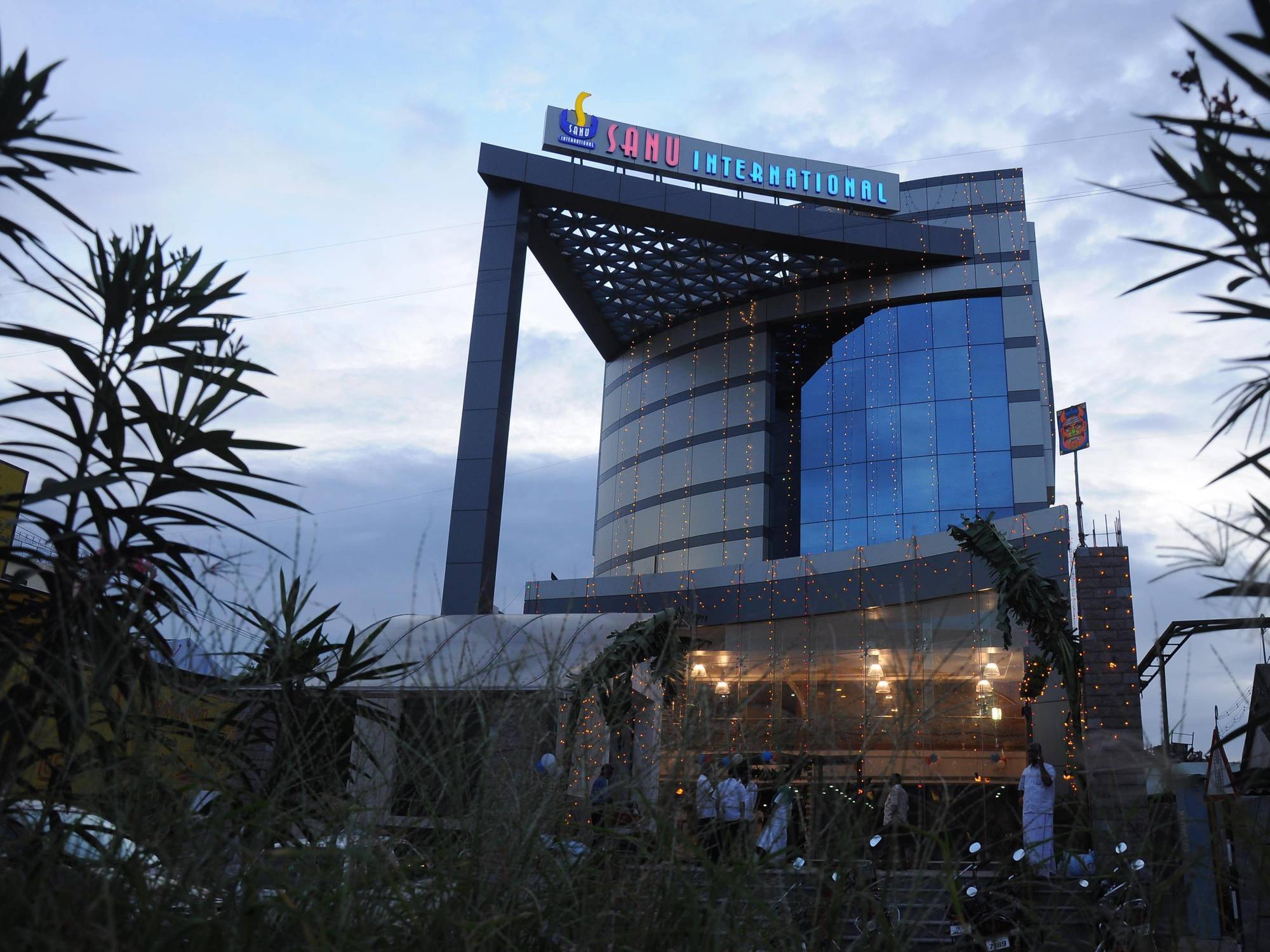 Sanu International Hotell Nāmakkal Exteriör bild